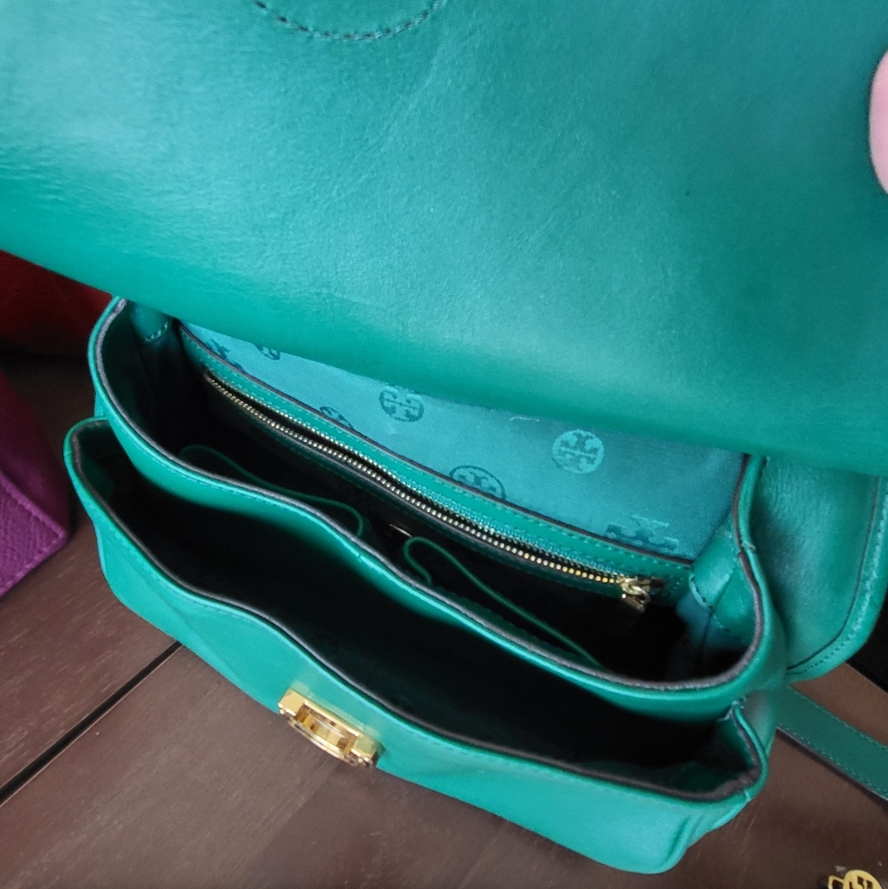 Tory Burch James Saddle Bag In Green Leather Vintage Heritage Saddalrina - Picture 4 of 11